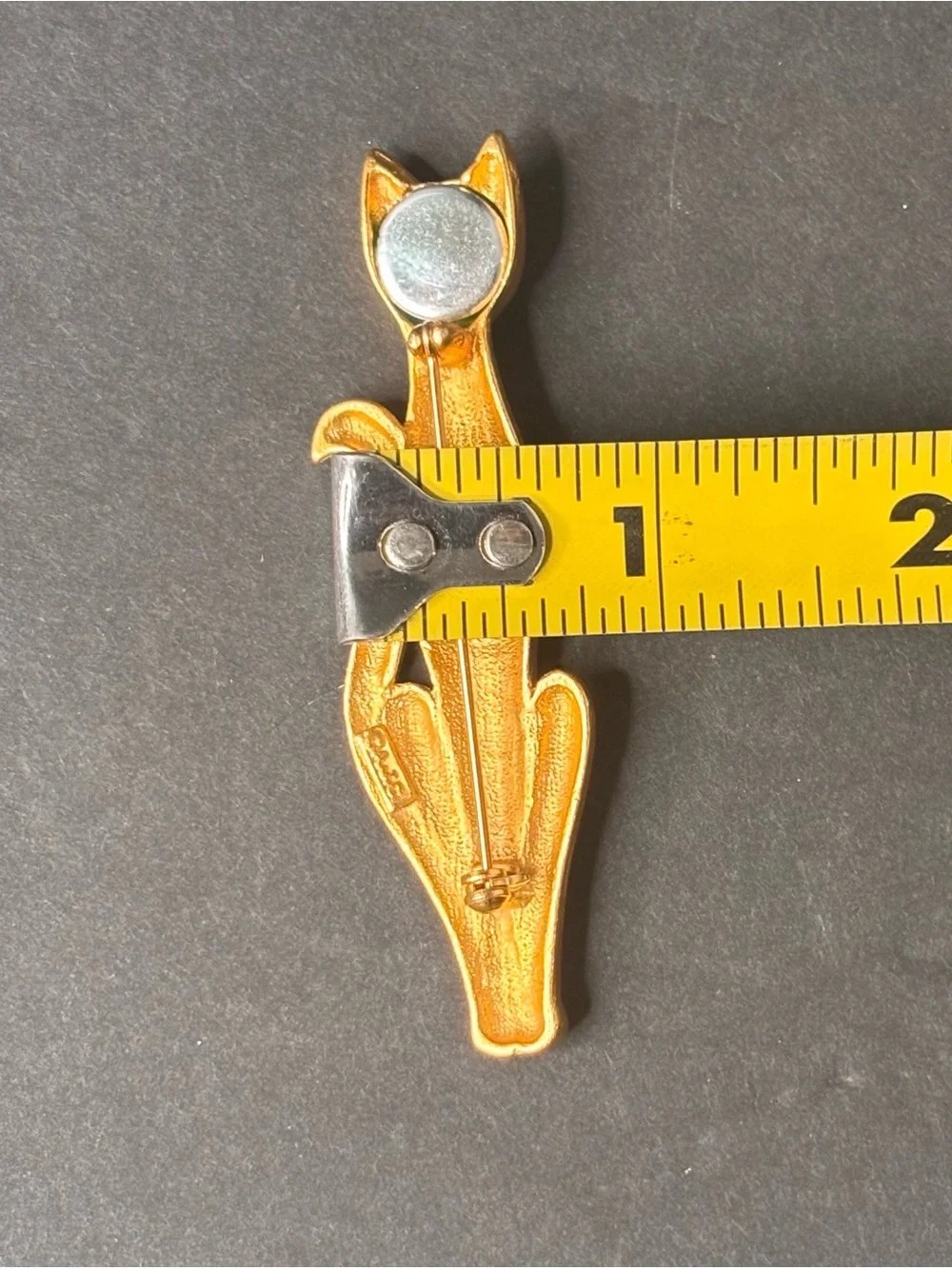 AJC Vintage Egyptian Cat Brooch Gold Tone Green Eyes